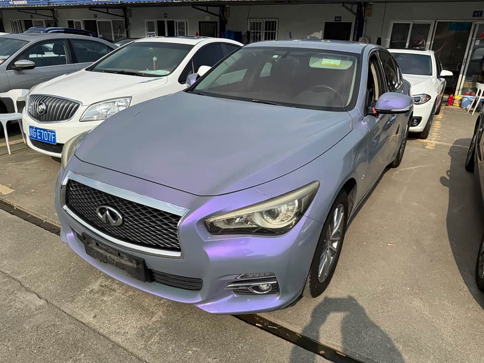 Infiniti Q50L