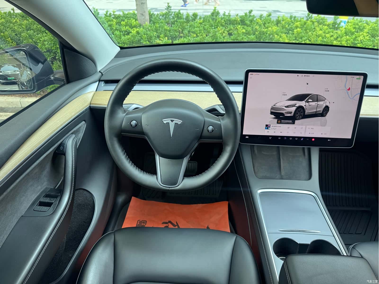 Tesla Model Y, 2022 14