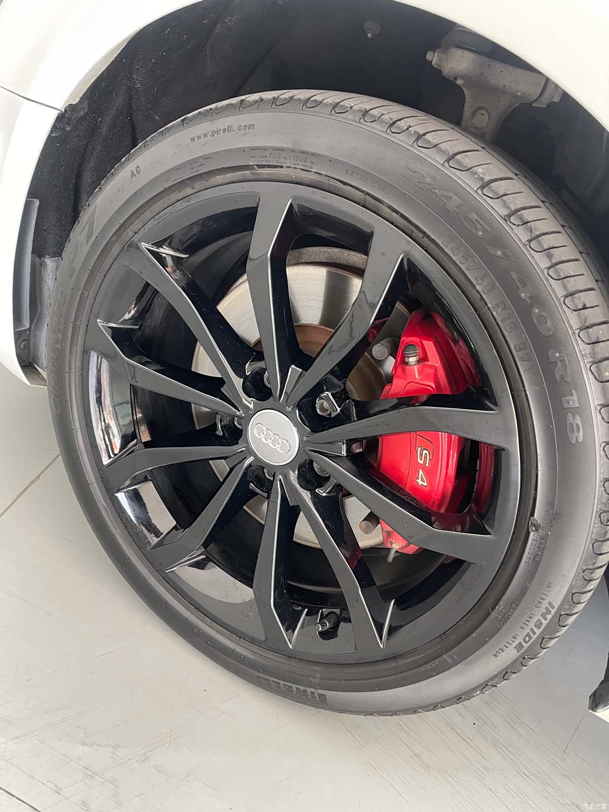 Audi A4L, 2019 12