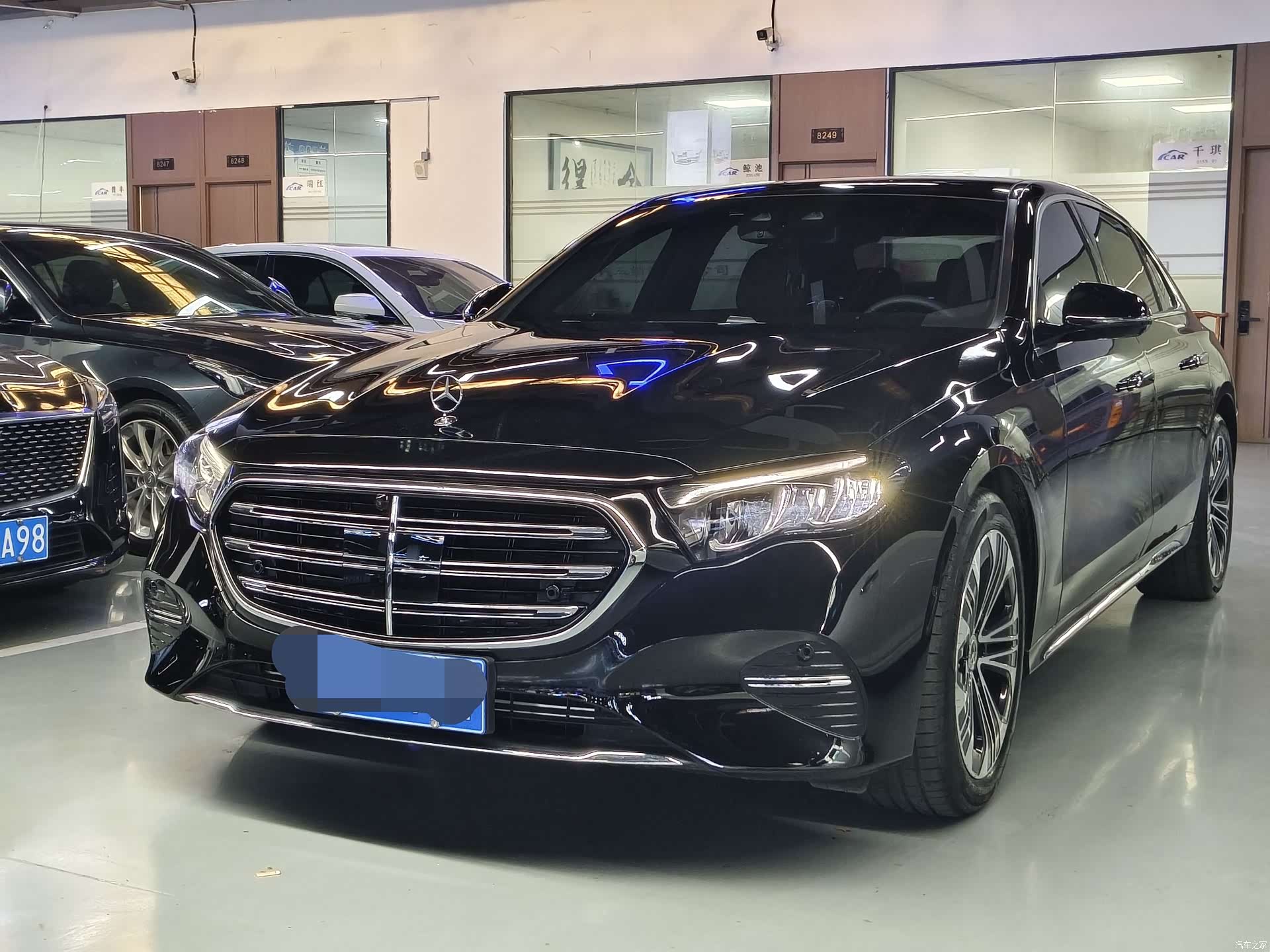 Mercedes-Benz E-Class, 2025 1