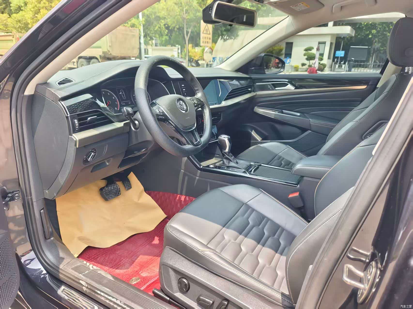 Volkswagen Passat, 2020 4