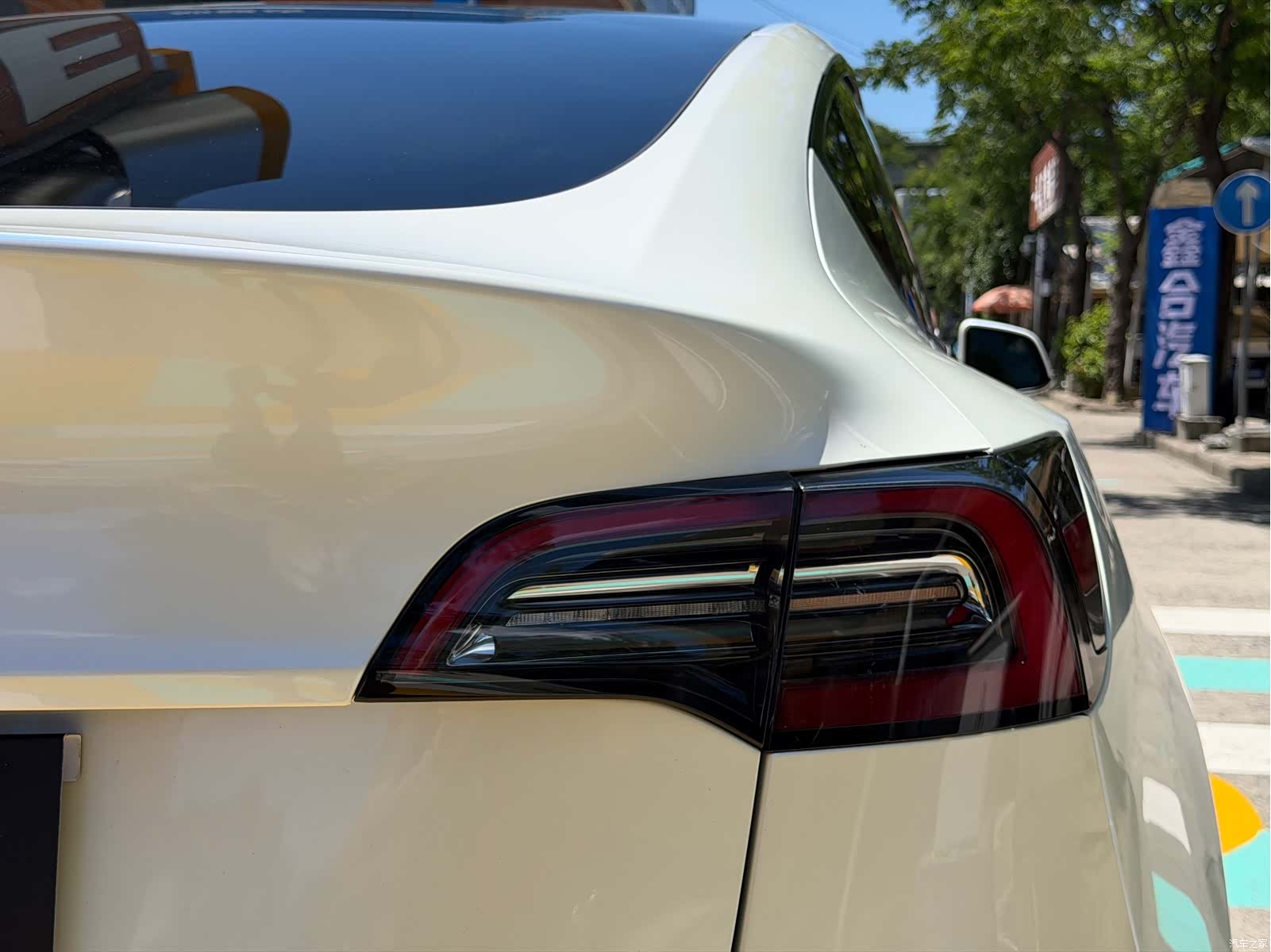 Tesla Model Y, 2024 14