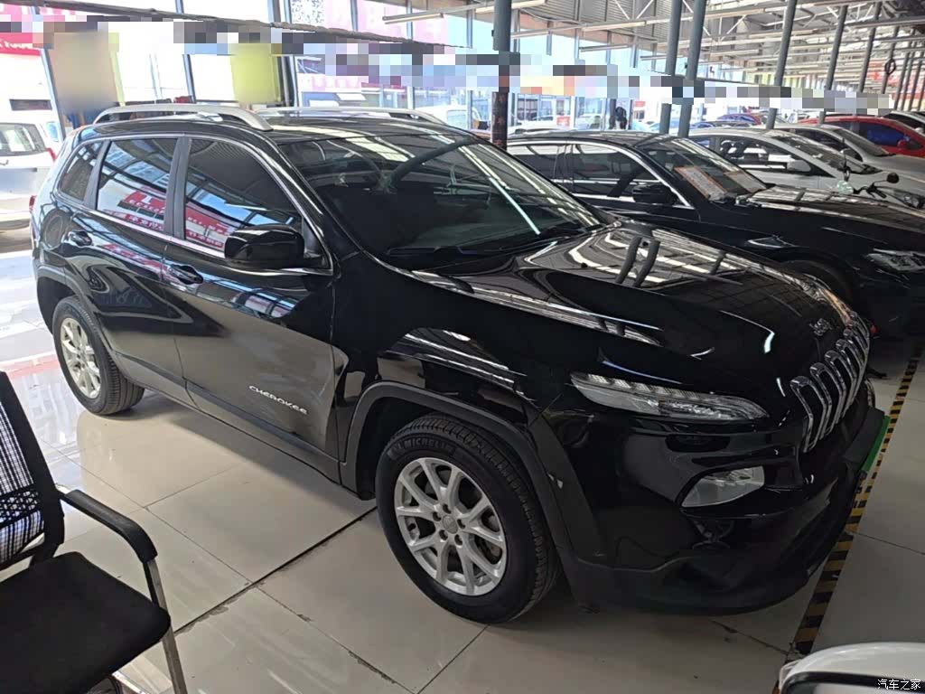 Jeep Cherokee, 2017 4
