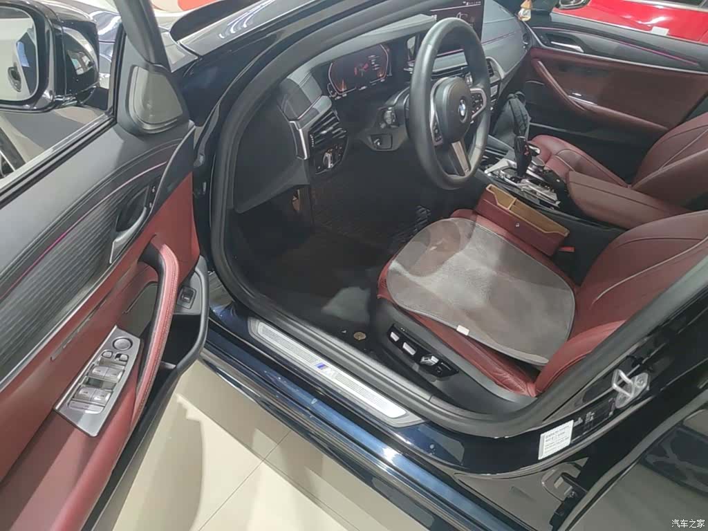 BMW 5 Series, 2022 16