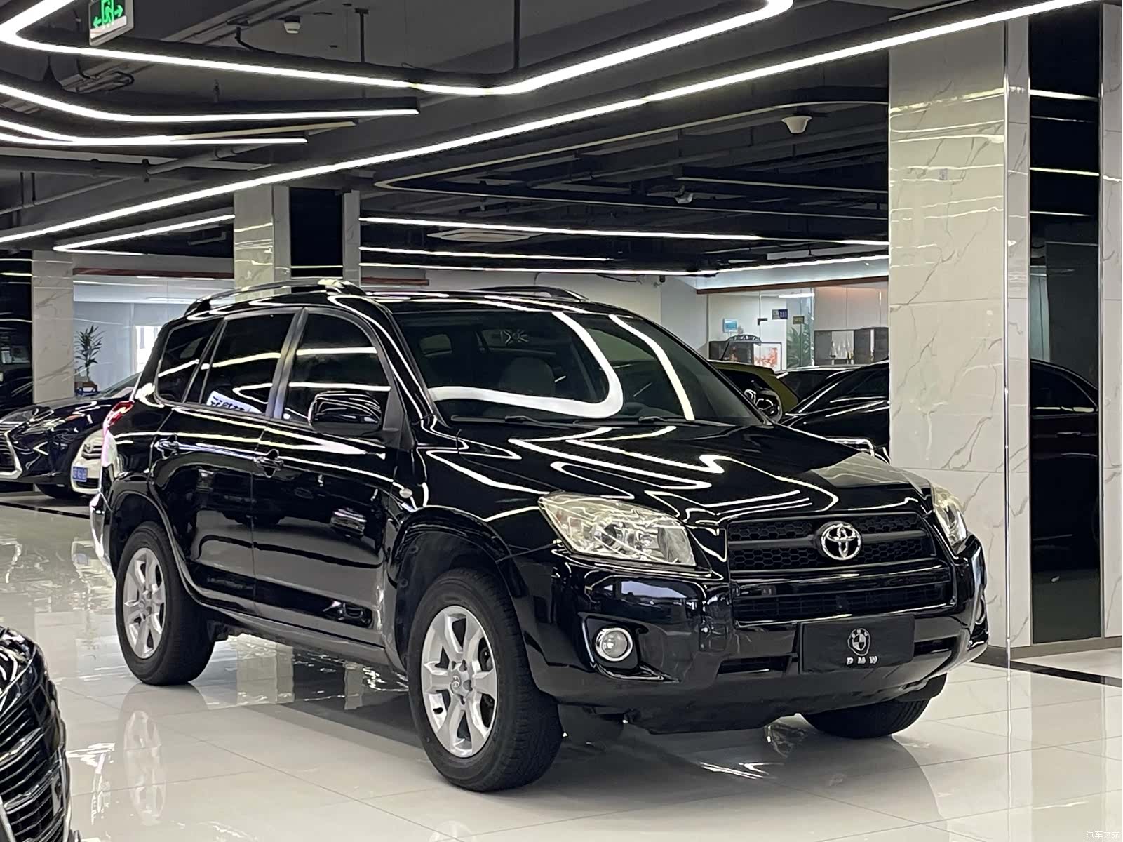 Toyota RAV4, 2011 3