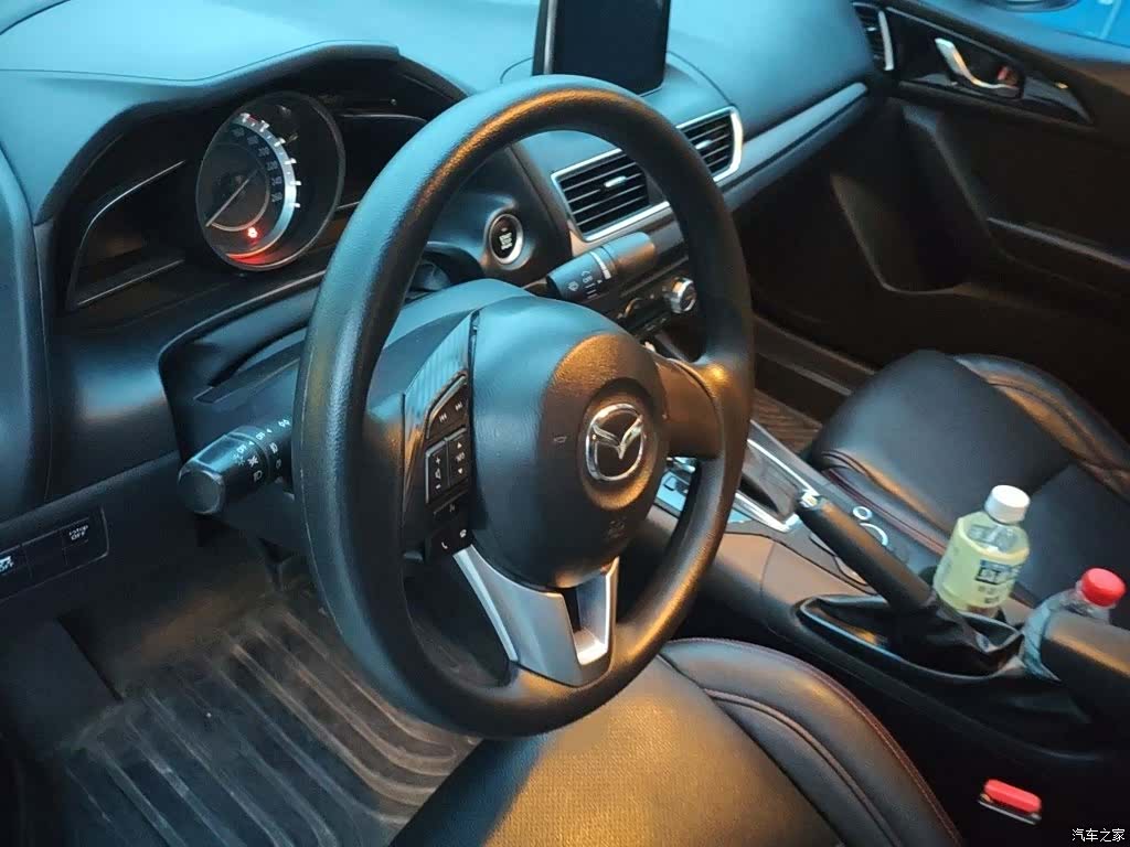 Mazda Mazda3, 2016 3