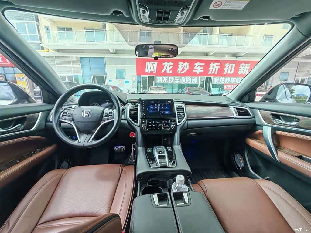 Honda UR-V, 2018 все фото