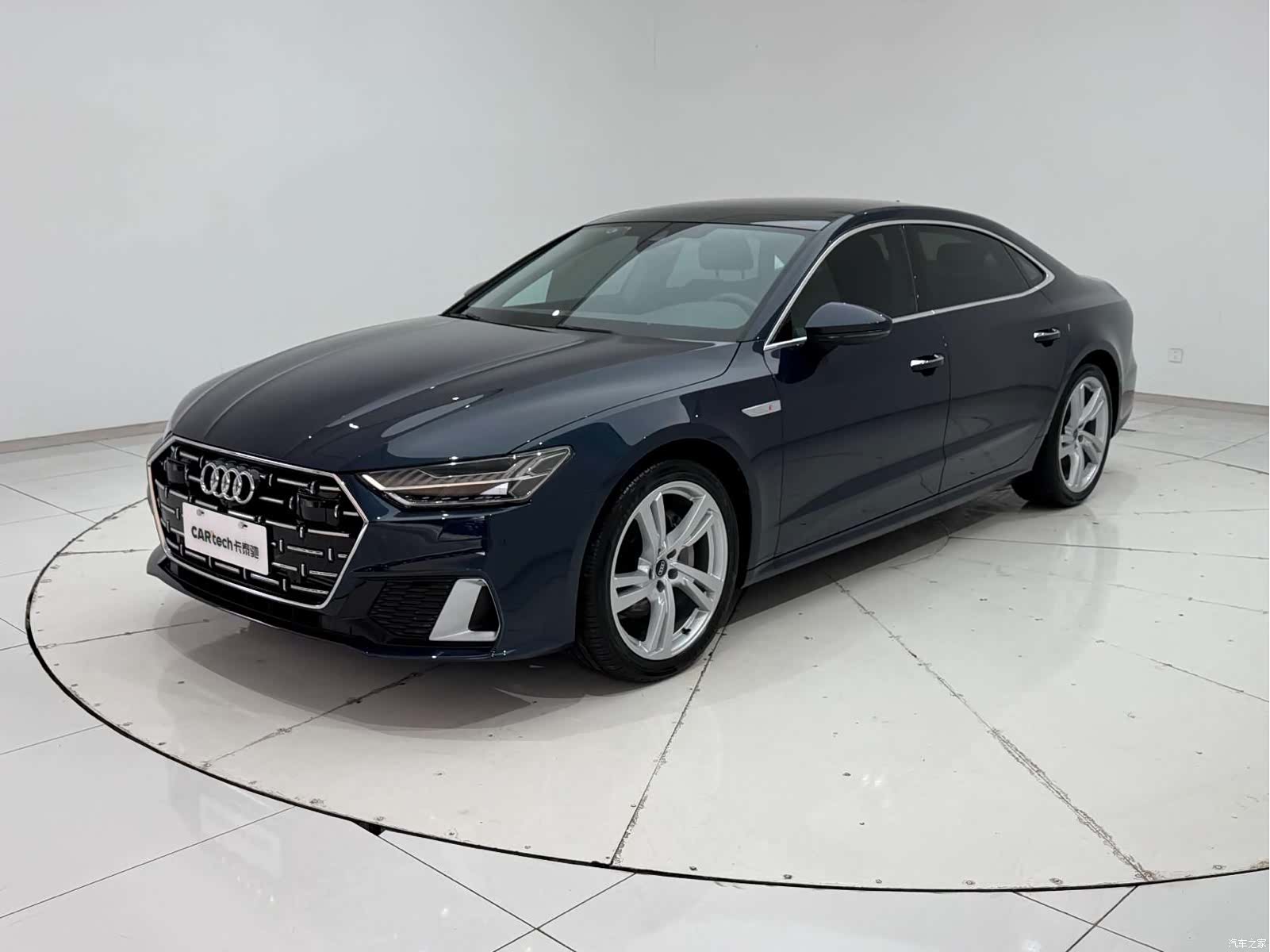 Audi A7L, 2023 все фото