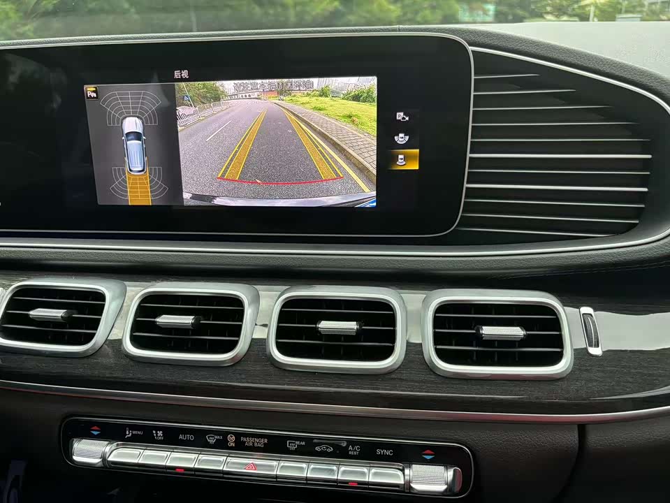 Mercedes-Benz GLE Mercedes-Benz GLE