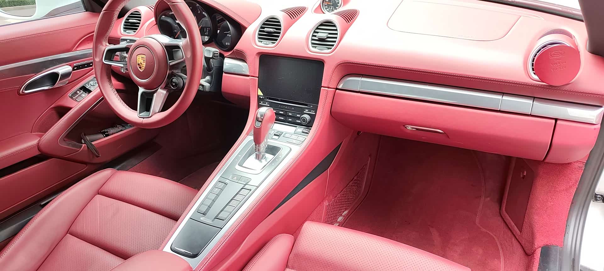 Porsche Cayman, 2019 8