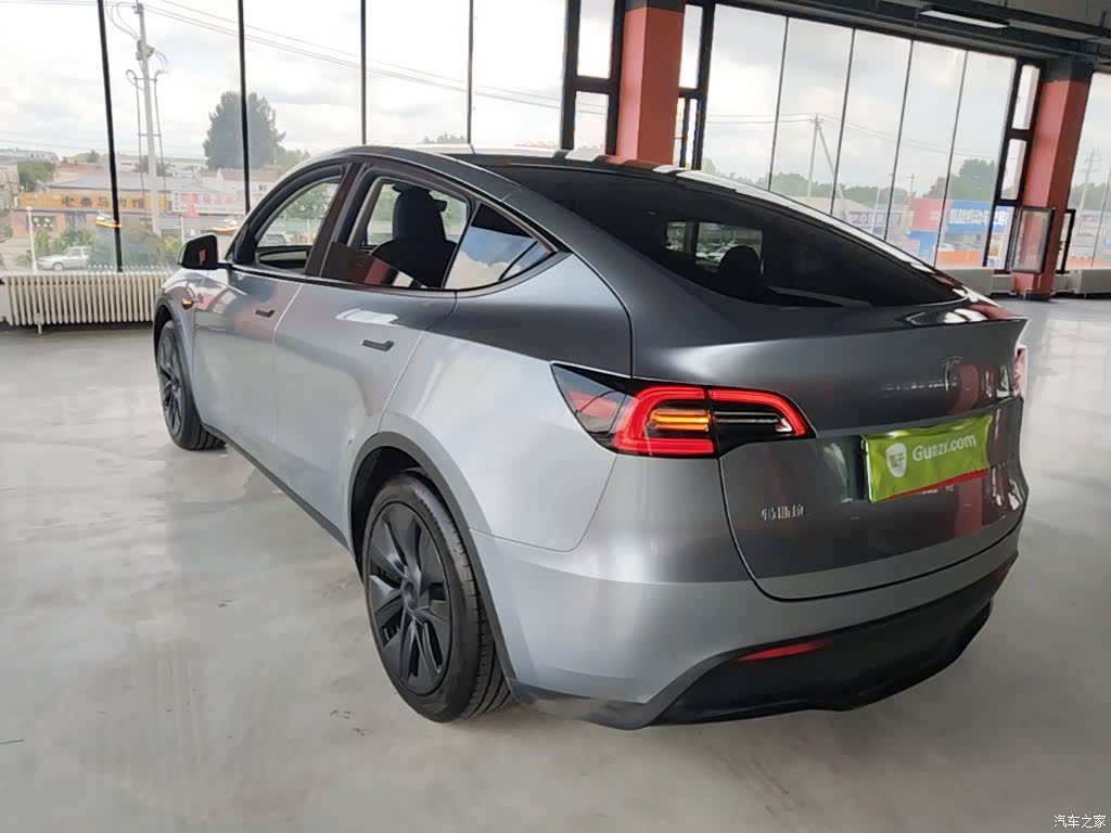 Tesla Model Y, 2024 все фото