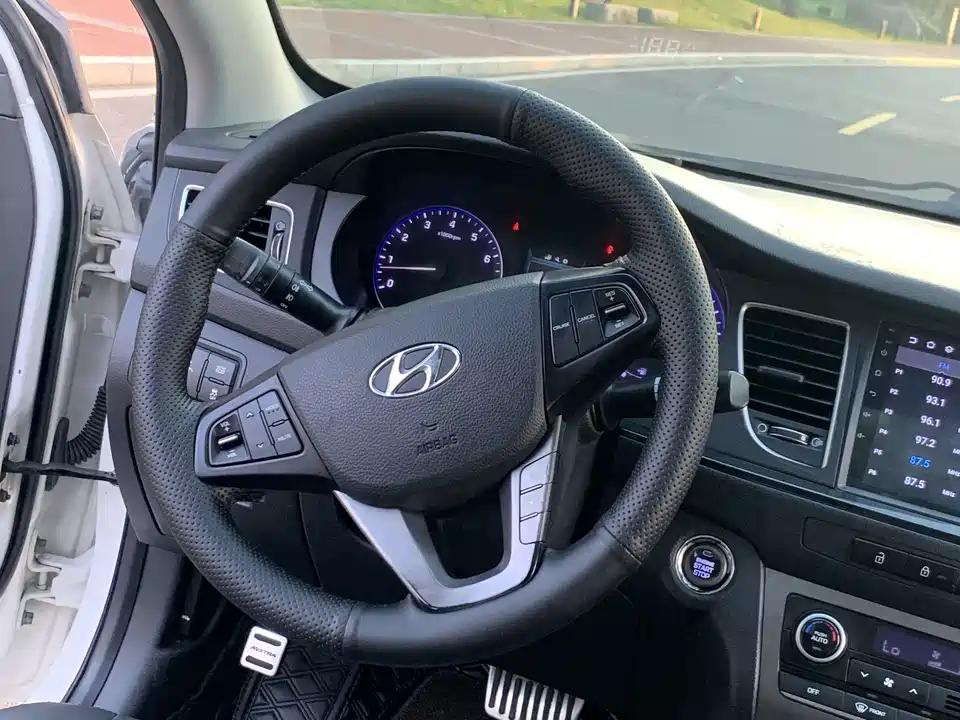 Hyundai Name picture