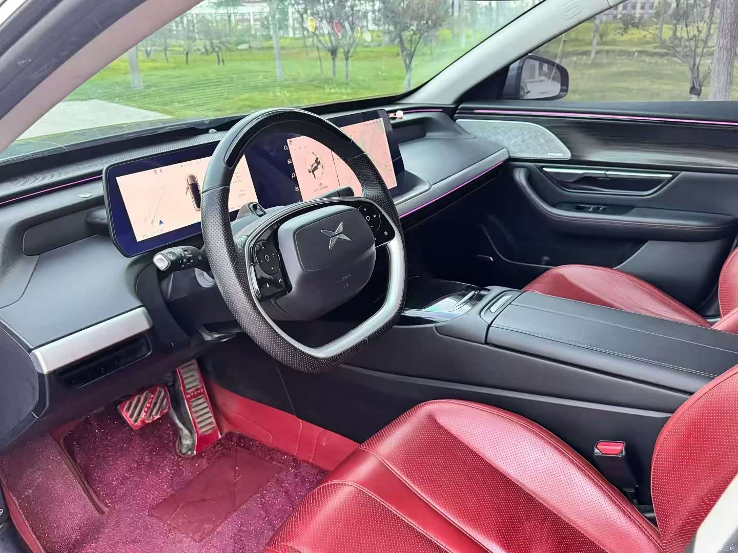 Xpeng P7, 2022 все фото