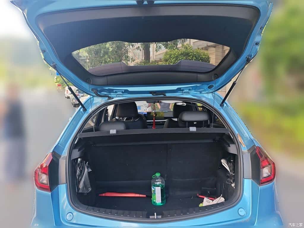 Geely X3, 2021 10