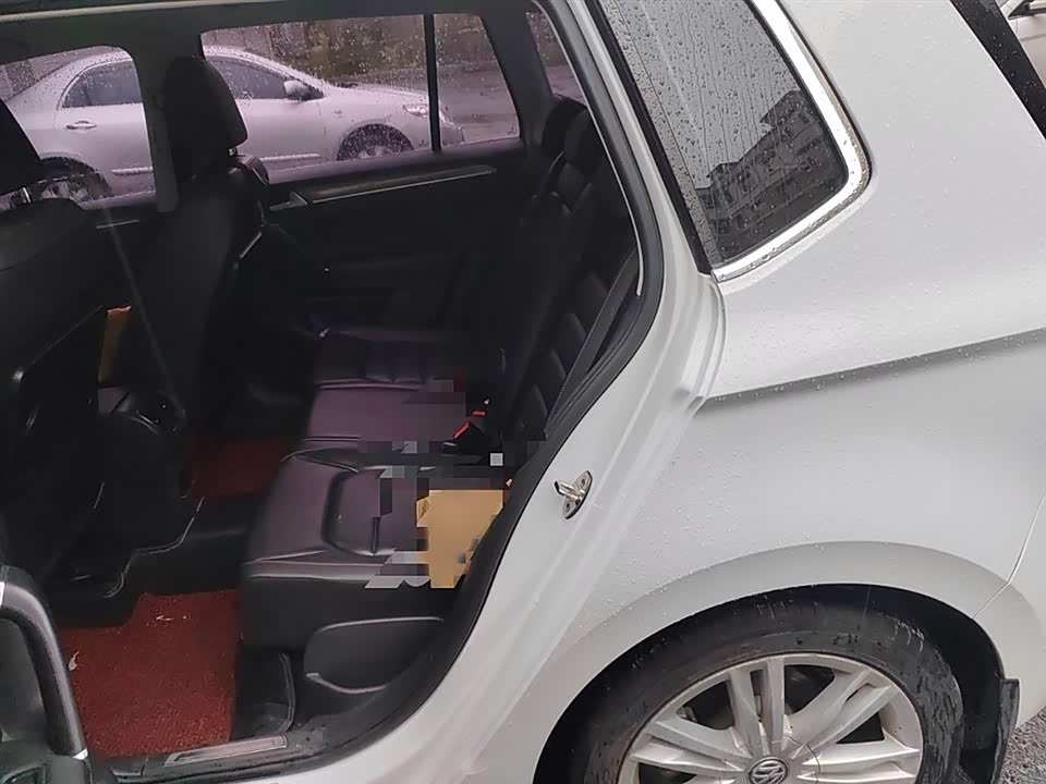 Volkswagen Golf*Jiayu Volkswagen Golf*Jiayu