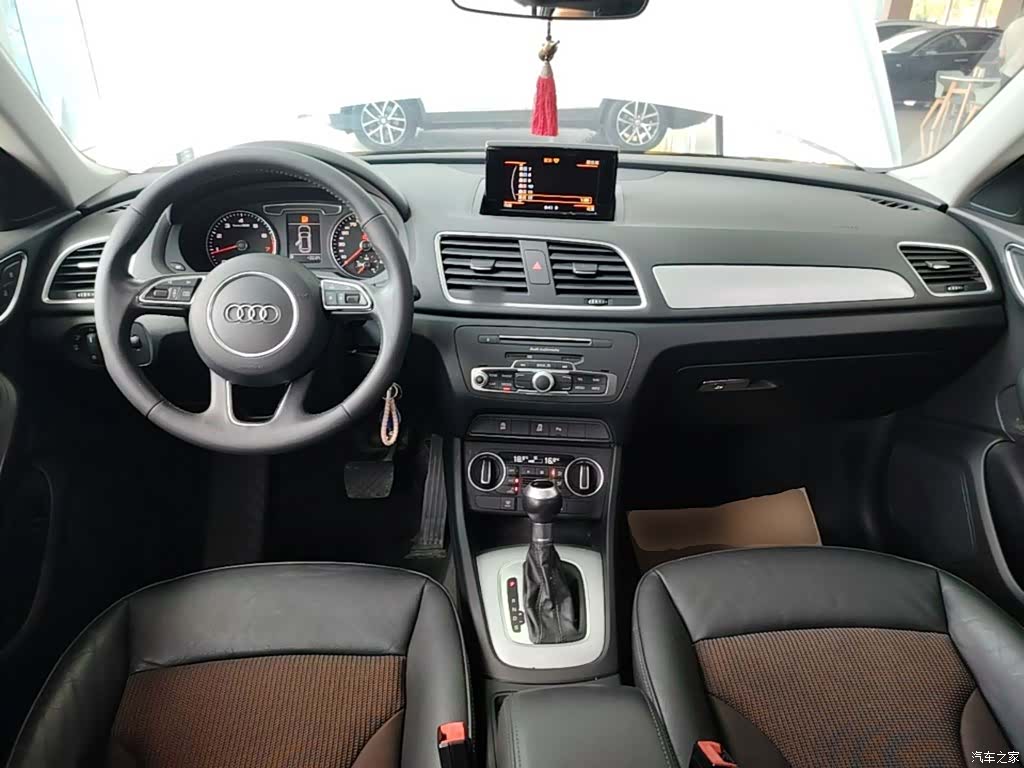 Audi Q3, 2019 10