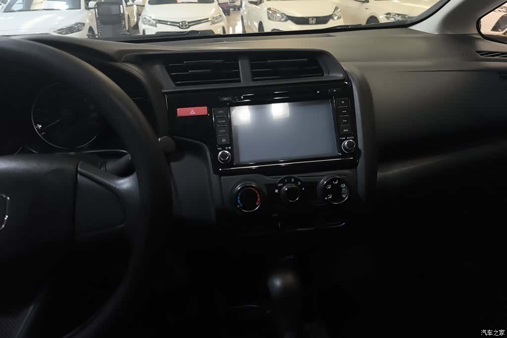 Honda Fit, 2017 13