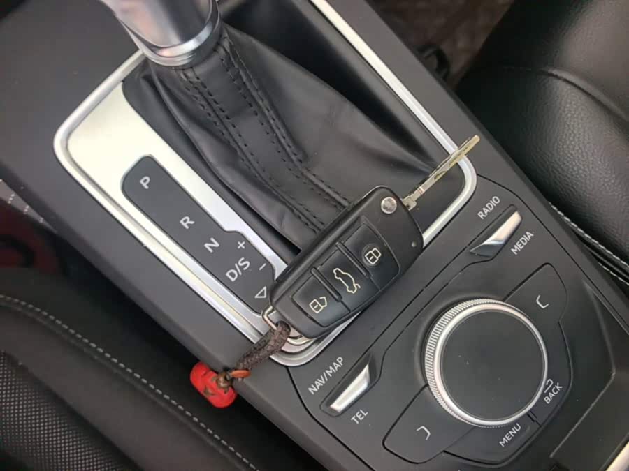 Audi Q2L 2020, фото 8