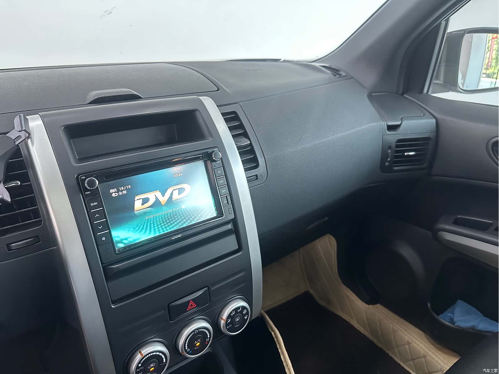 Nissan X-Trail, 2013 12