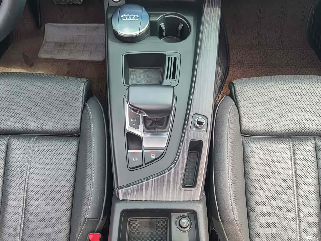 Audi A4L, 2021 17