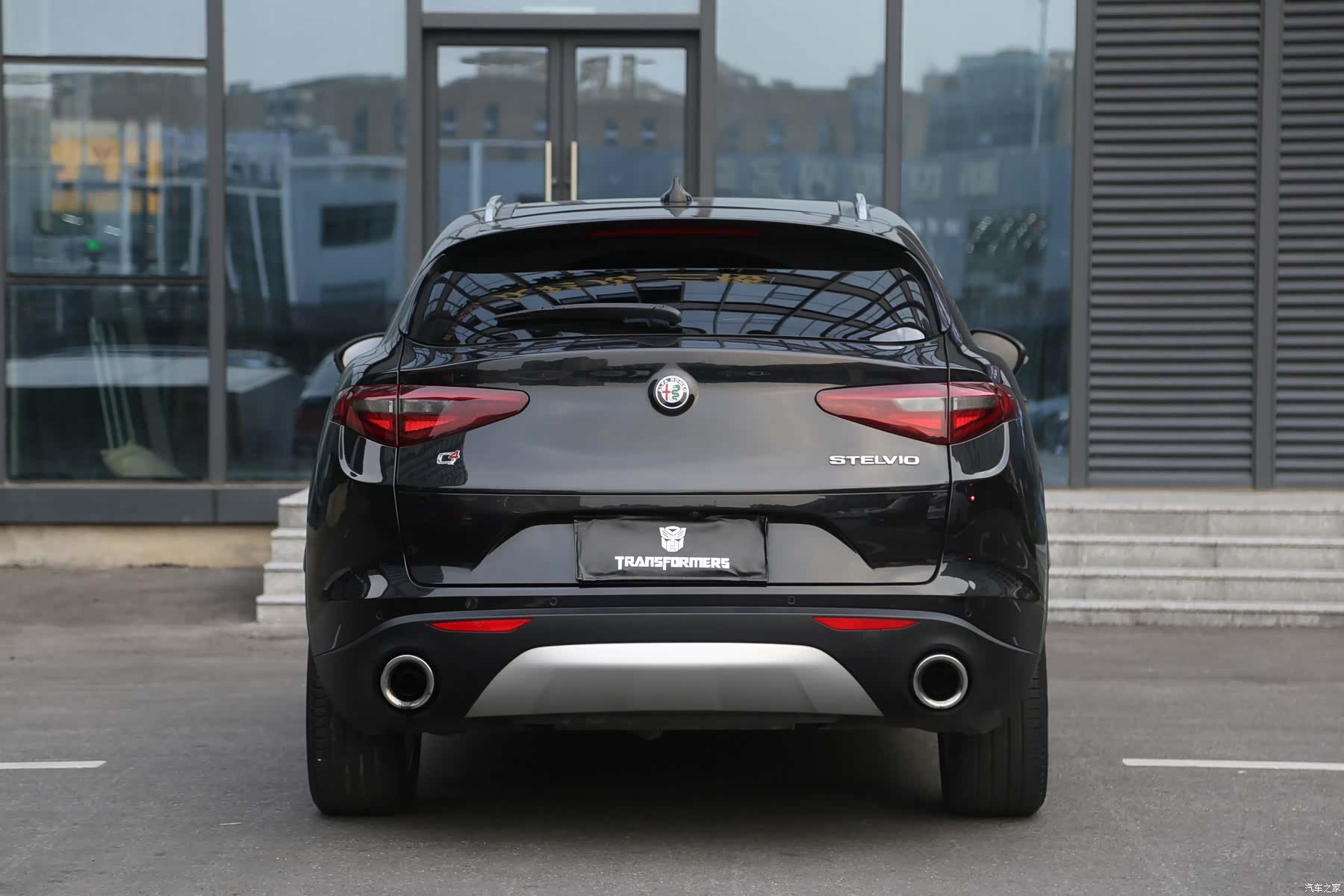 Alfa Romeo Stelvio, 2019 7