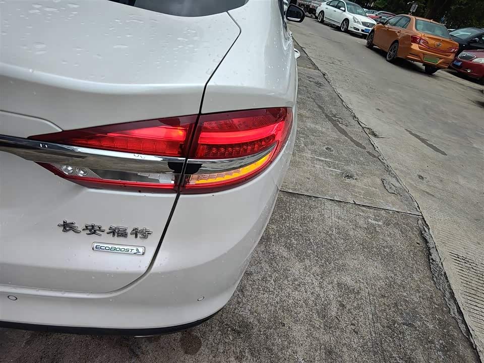 Ford Mondeo Ford Mondeo