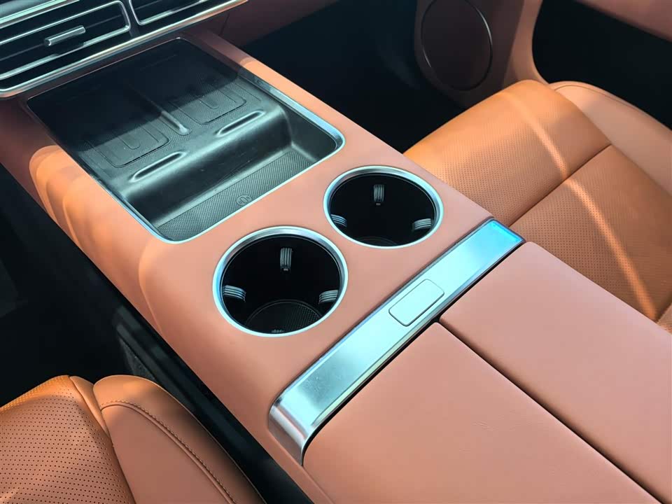 Li Auto Ideal L8