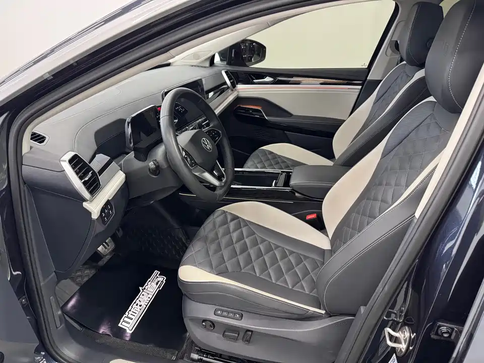 Volkswagen ID.6 CROZZ