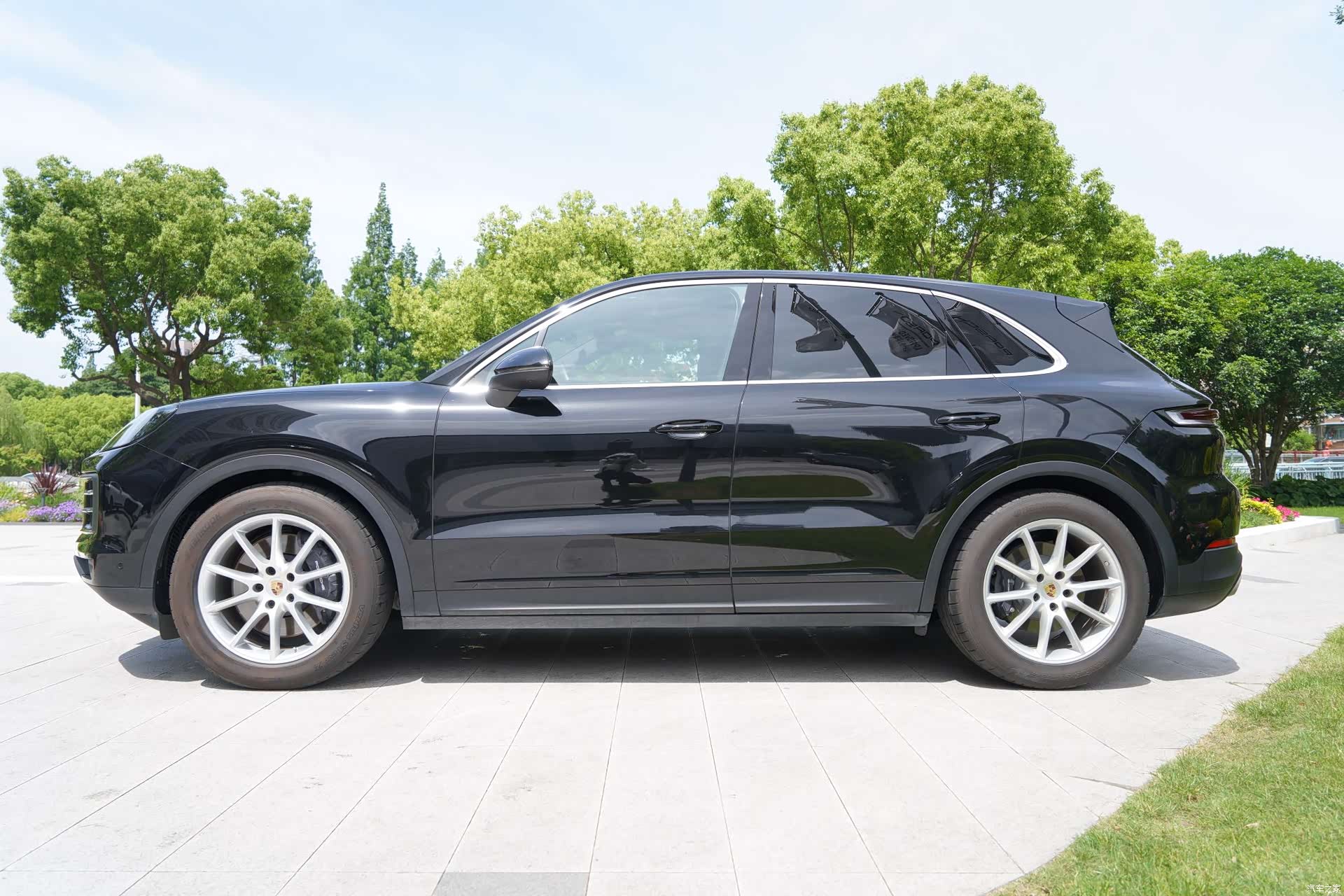 Porsche Cayenne, 2025 3