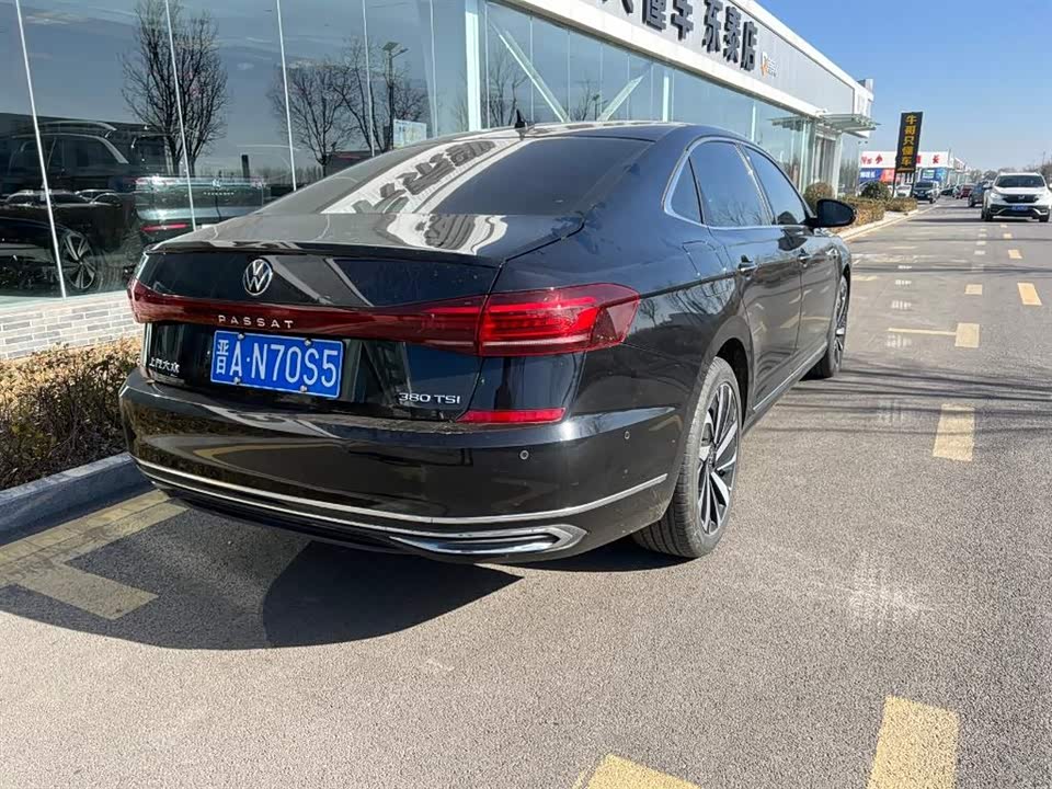 Volkswagen Passat