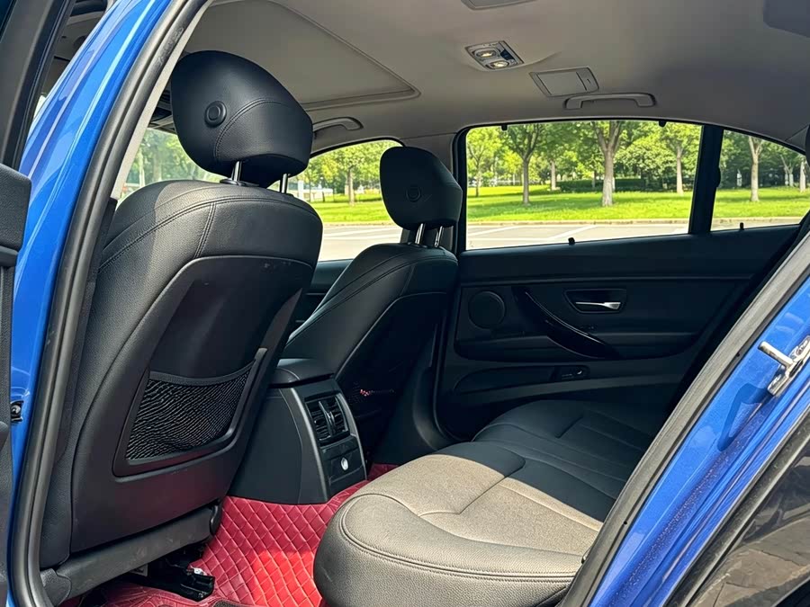 BMW 3 Series 2019, фото 7