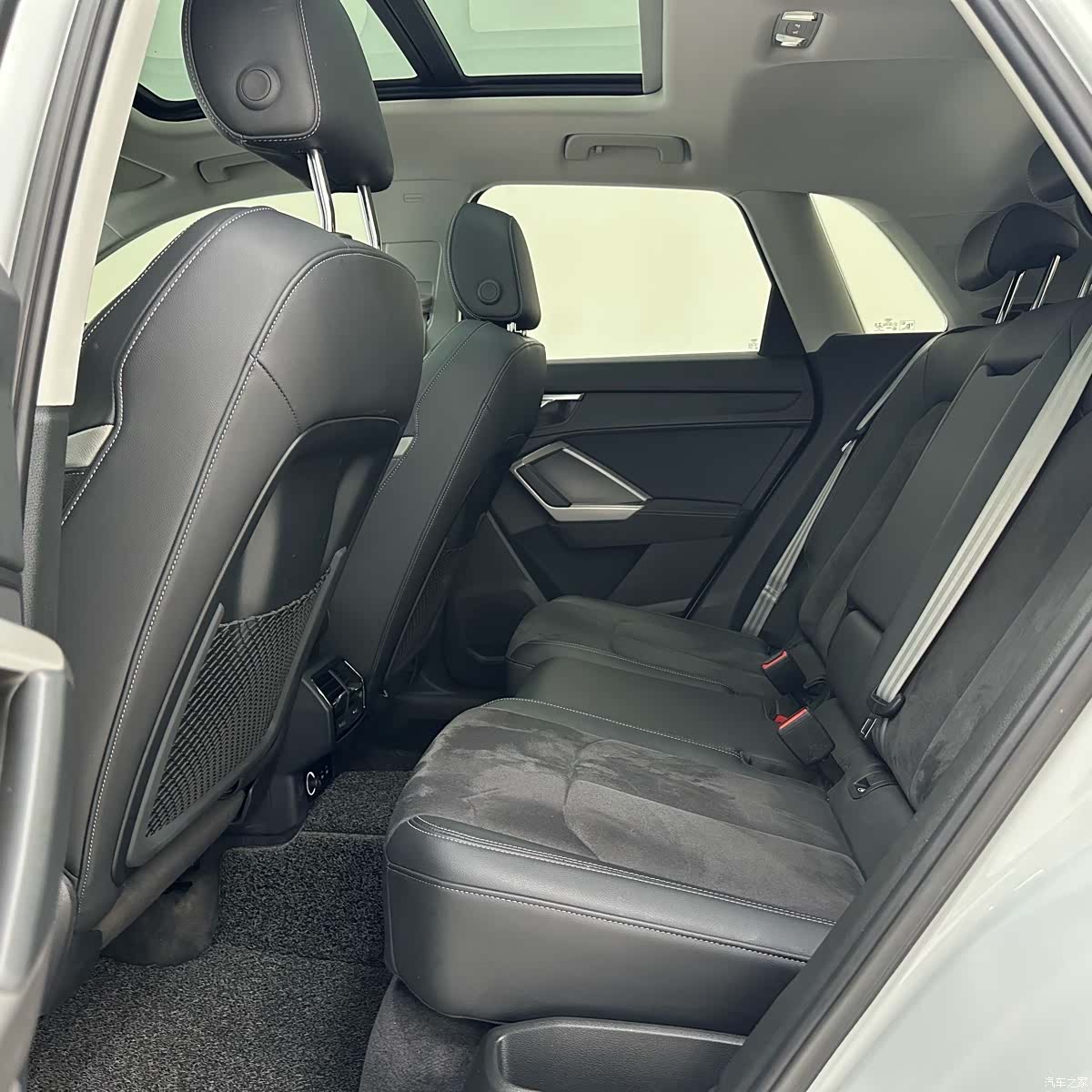 Audi Q3, 2023 8