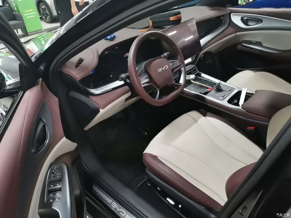 BYD Seal, 2025 16