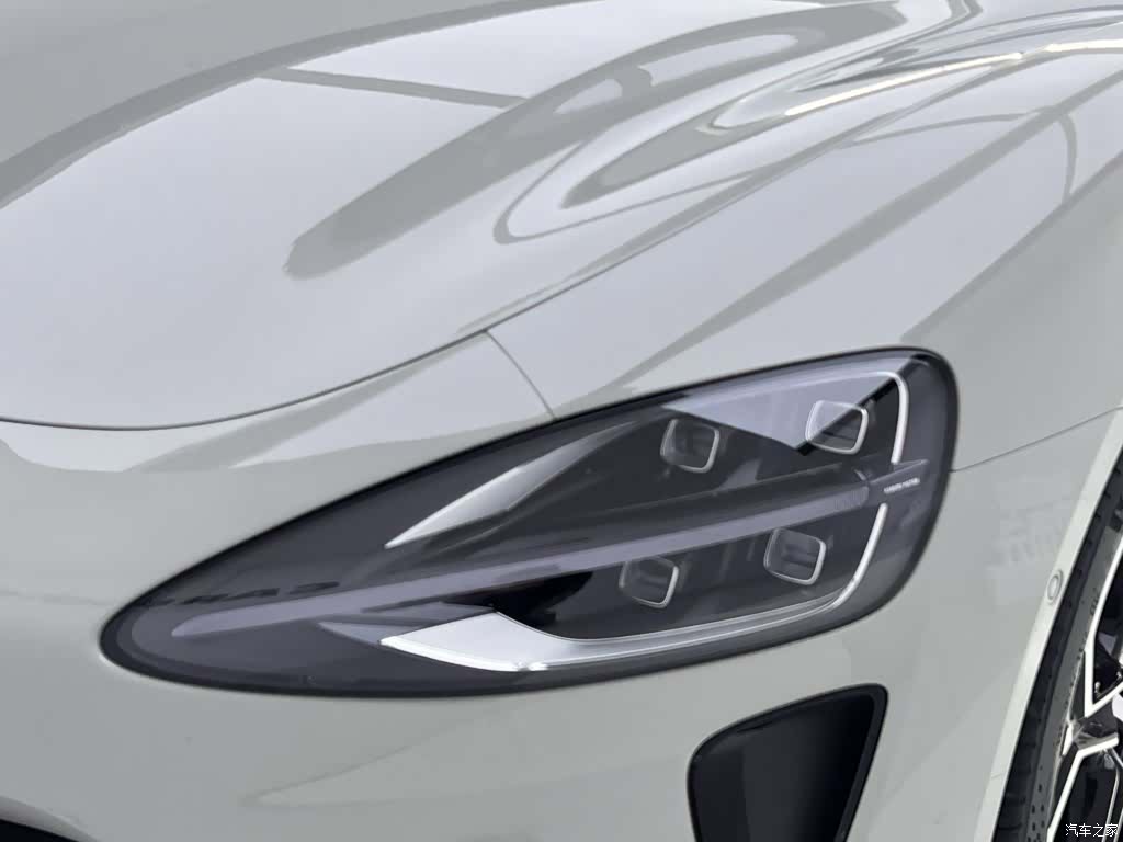 Xiaomi SU7, 2024 9