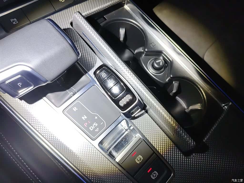 Audi A6L, 2022 9