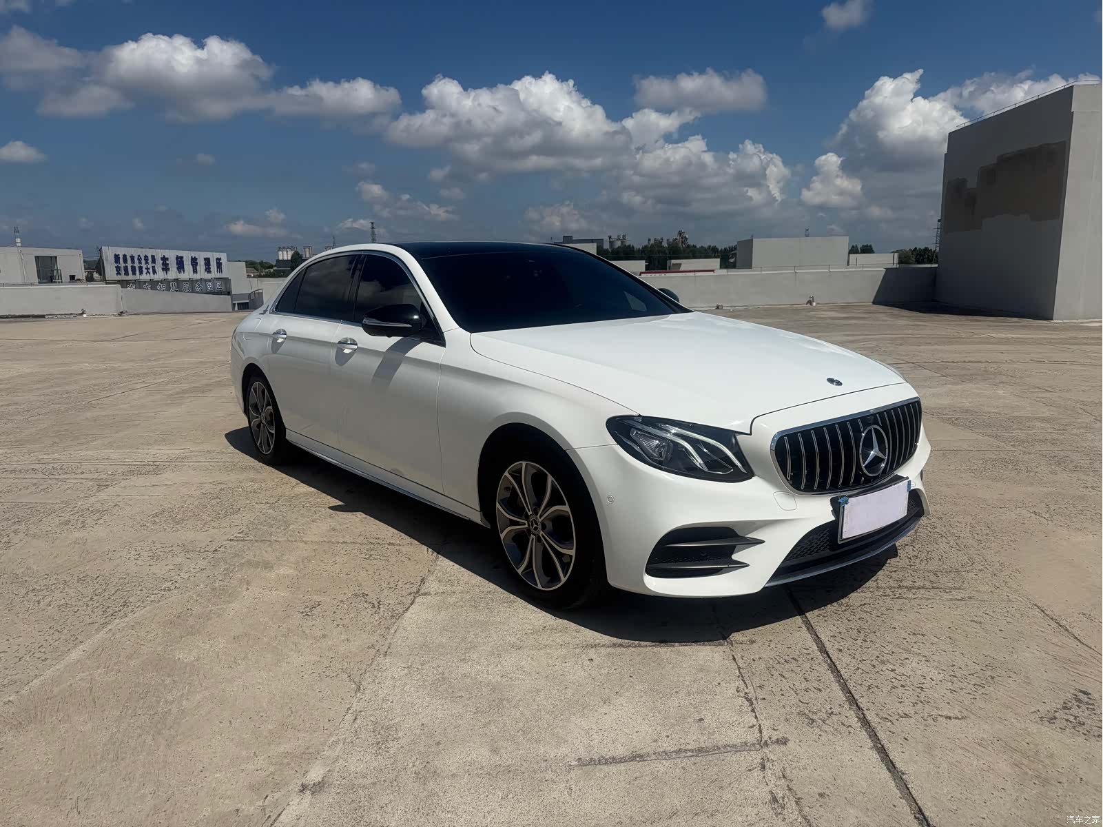 Mercedes-Benz E-Class, 2020 3