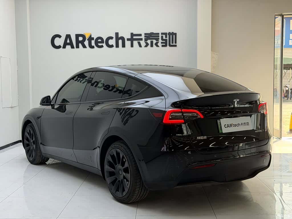 Tesla Model Y, 2021 9