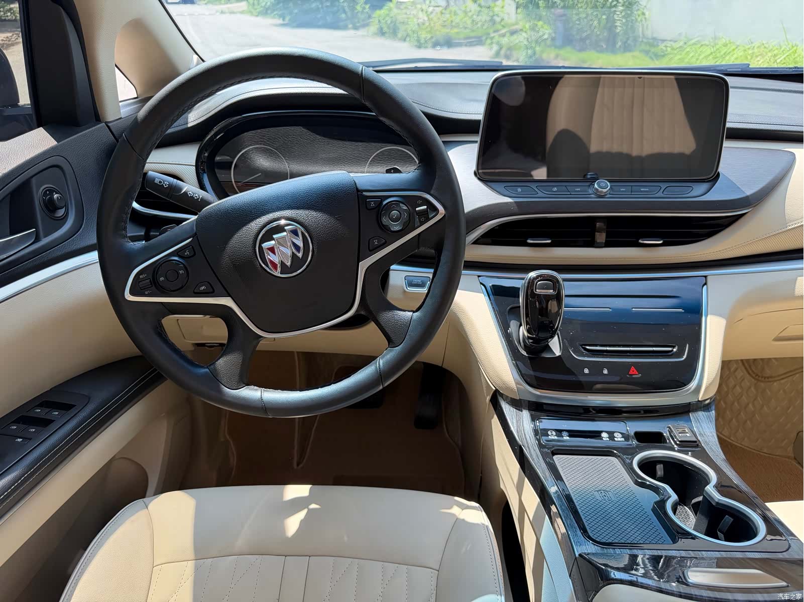 Buick GL8, 2024 11