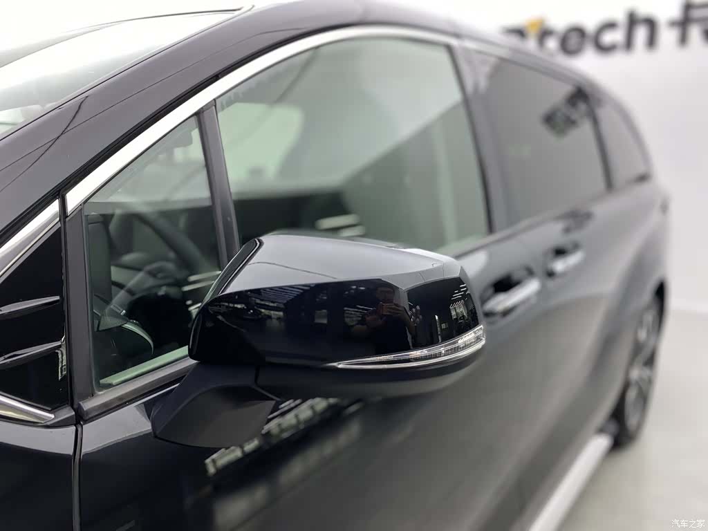 Toyota Granvia, 2024 26
