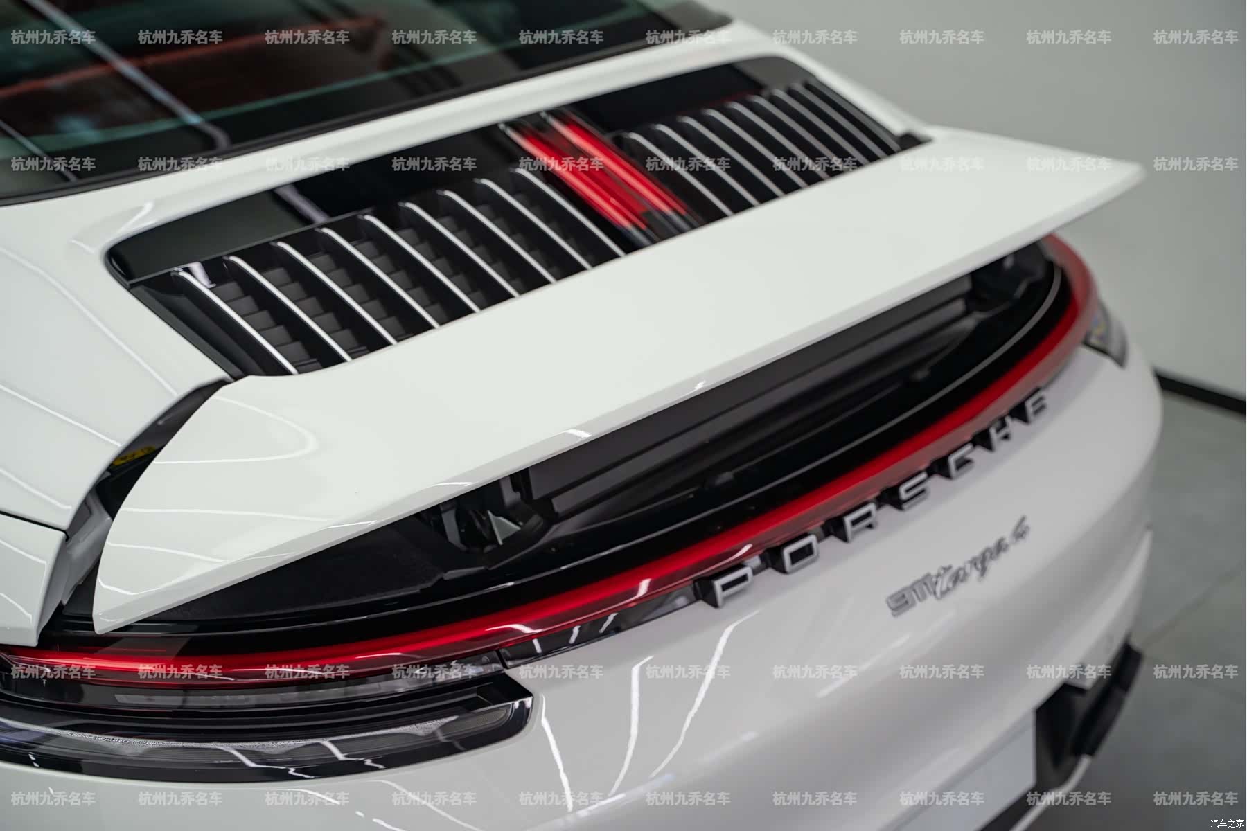 Porsche 911, 2024 11