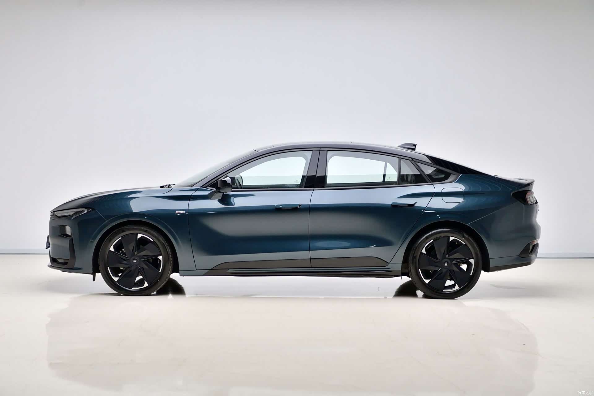 Ford Mondeo, 2024 8