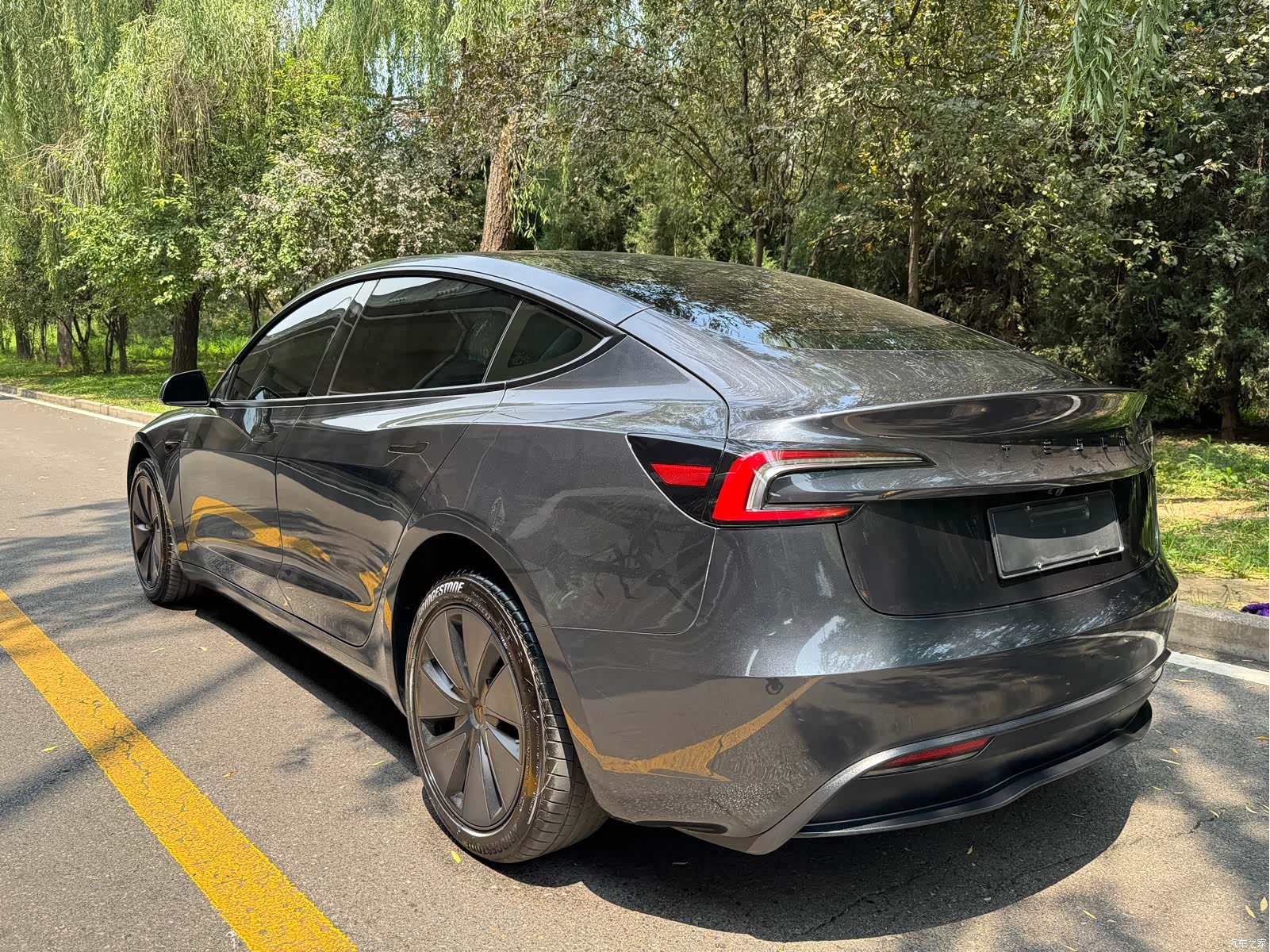 Tesla Model 3, 2025 14