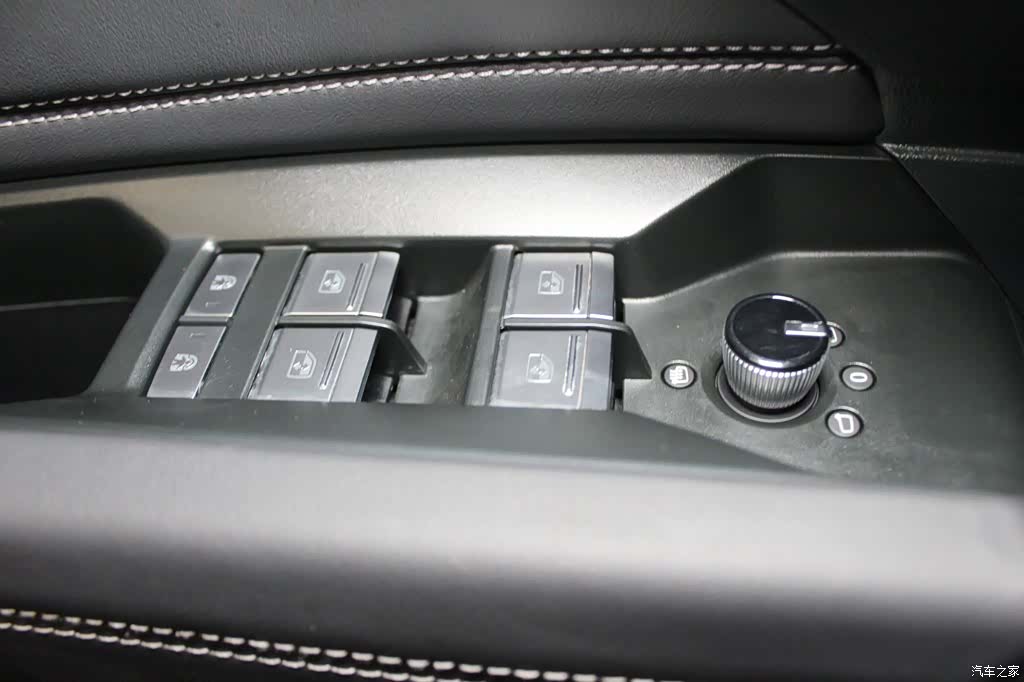 Audi Q4 e-tron, 2025 9