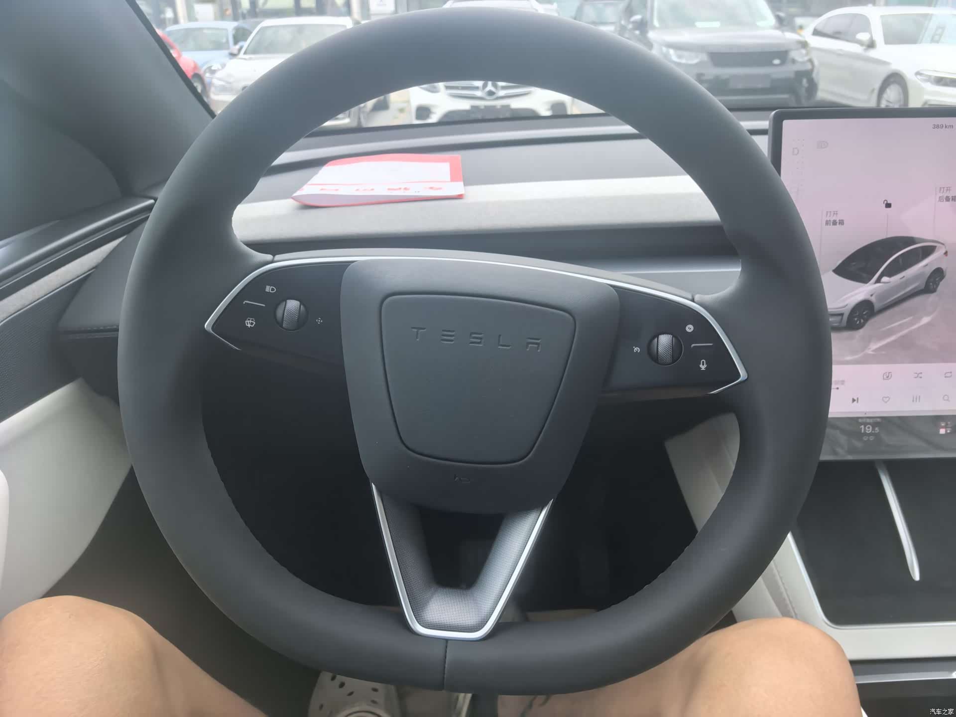 Tesla Model Y, 2026 4