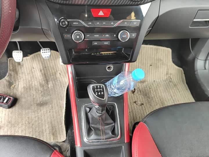 BAIC Senova X25 2015 1.5L МКПП Комфорт