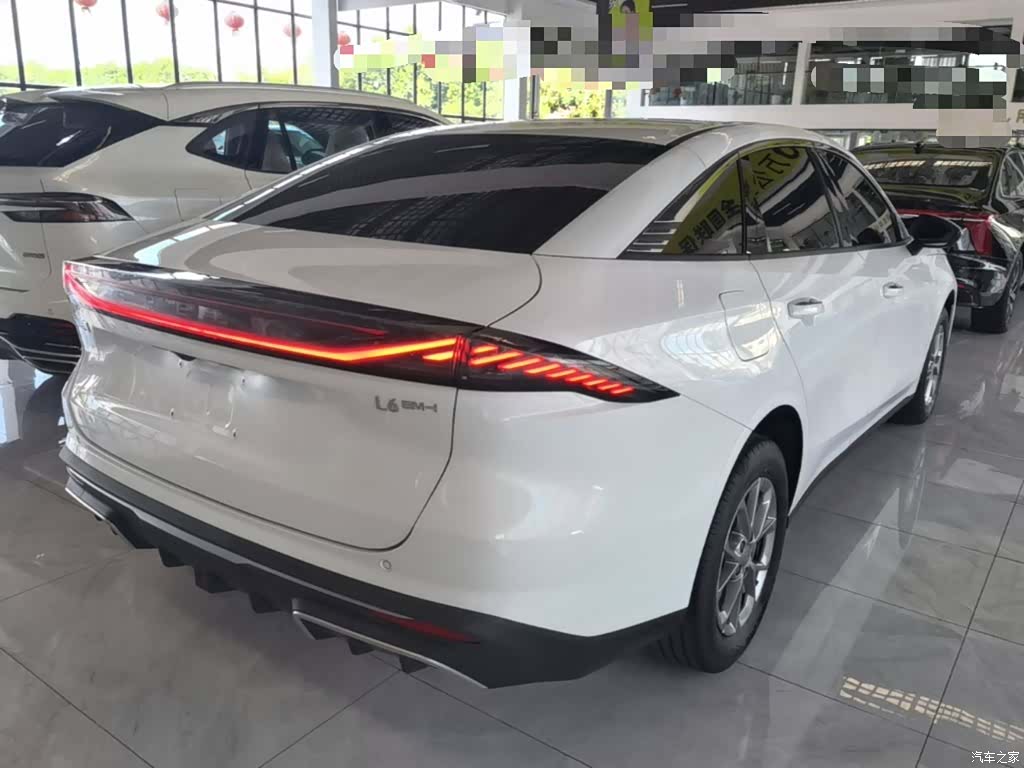 Geely Galaxy L6, 2025 7