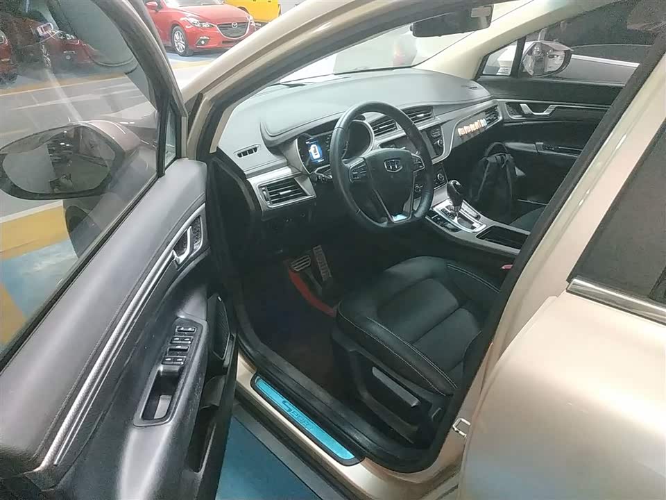 Geely Emgrand GS