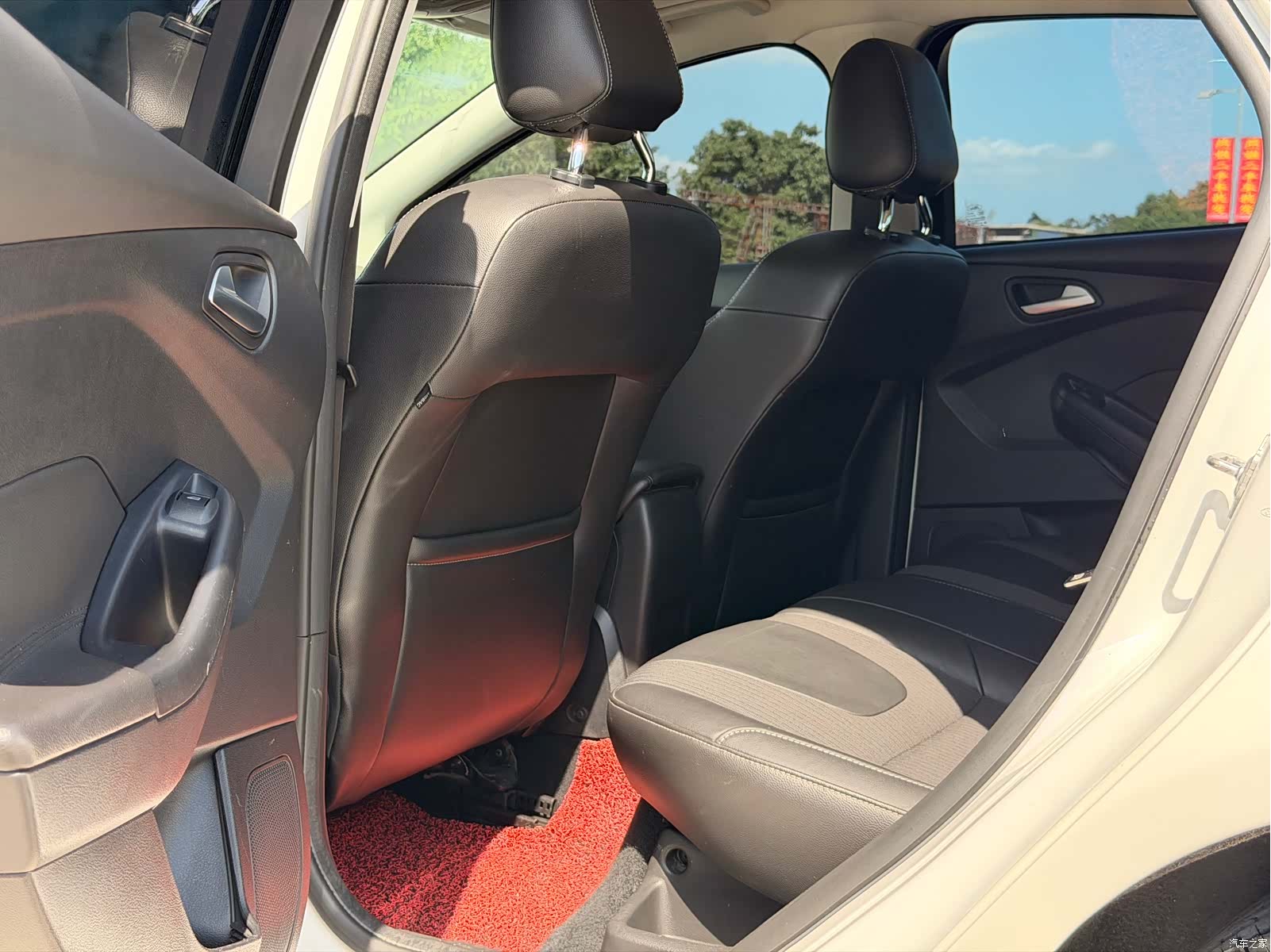 Ford Focus, 2015 6