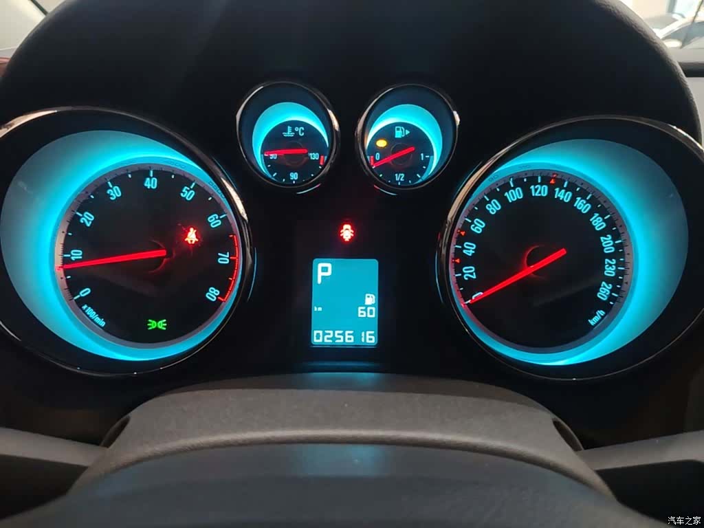 Buick XT, 2015 12