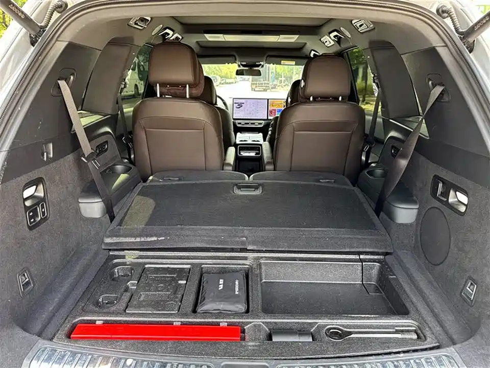 Li Auto Ideal L8